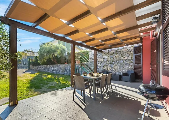 Hostdomus - Sunrise Platinum Sea View - Finale Ligure Appartement
