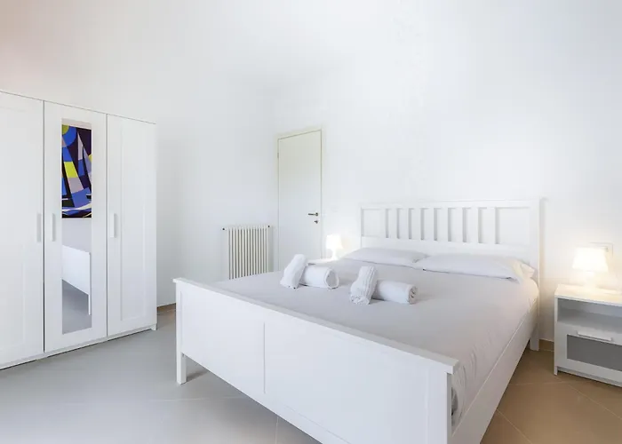 Hostdomus - Sunrise Platinum Sea View - Finale Ligure Appartement *