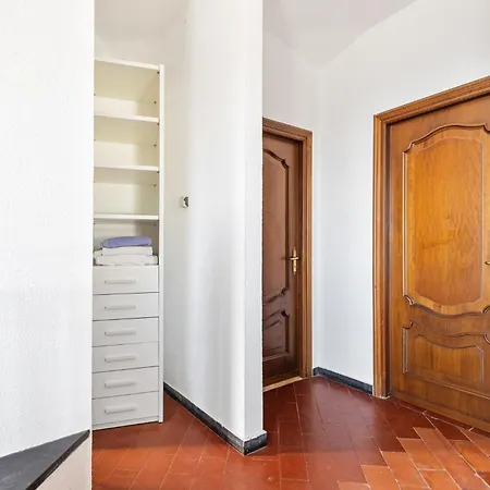 Apartamento Hostdomus - Sunrise Sea View - Finale Ligure *
