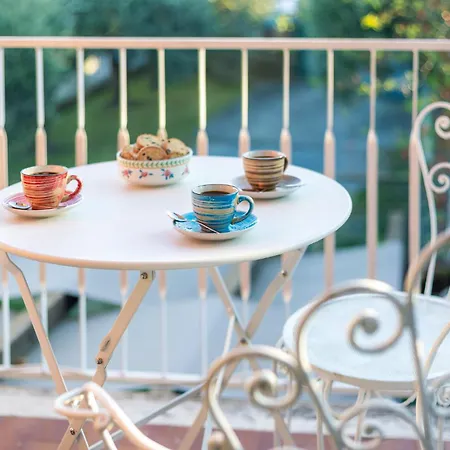 Hostdomus - Sunrise Sea View - Finale Ligure Bardino Nuovo