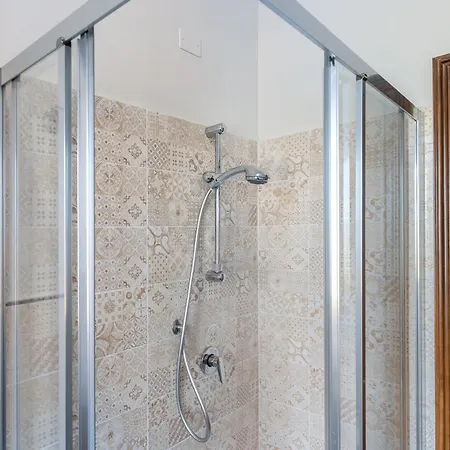 Apartamento Hostdomus - Sunrise Sea View - Finale Ligure Bardino Nuovo