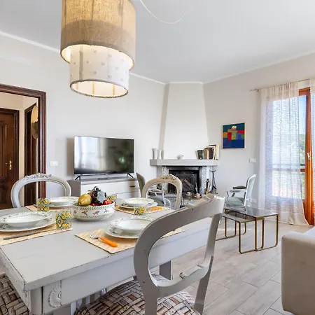 Hostdomus - Sunrise Sea View - Finale Ligure *