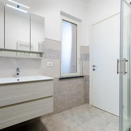 Hostdomus - Sunrise Sea View - Finale Ligure *