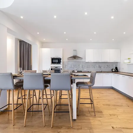 Hostdomus - Sunrise Sea View - Finale Ligure