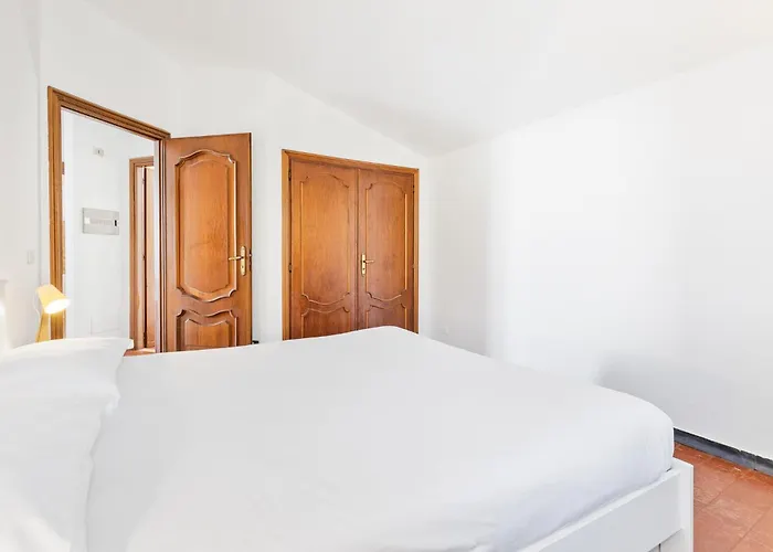 Hostdomus - Sunrise Sea View - Finale Ligure Bardino Nuovo