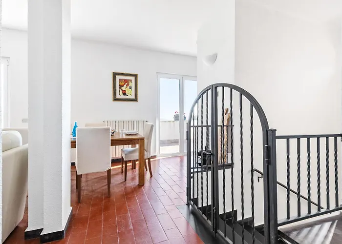 Lejlighed Hostdomus - Sunrise Sea View - Finale Ligure