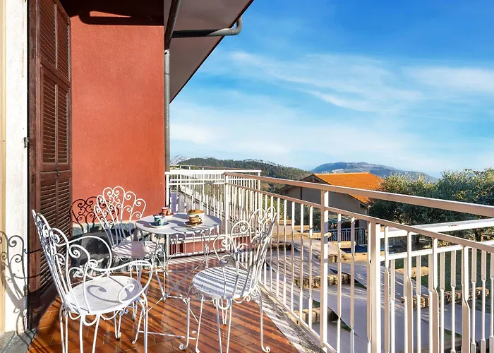 Lejlighed Hostdomus - Sunrise Sea View - Finale Ligure