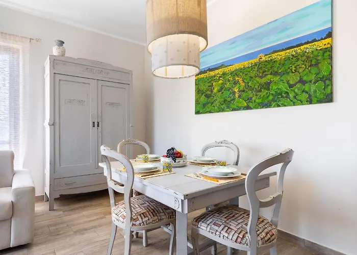 Lejlighed Hostdomus - Sunrise Sea View - Finale Ligure *